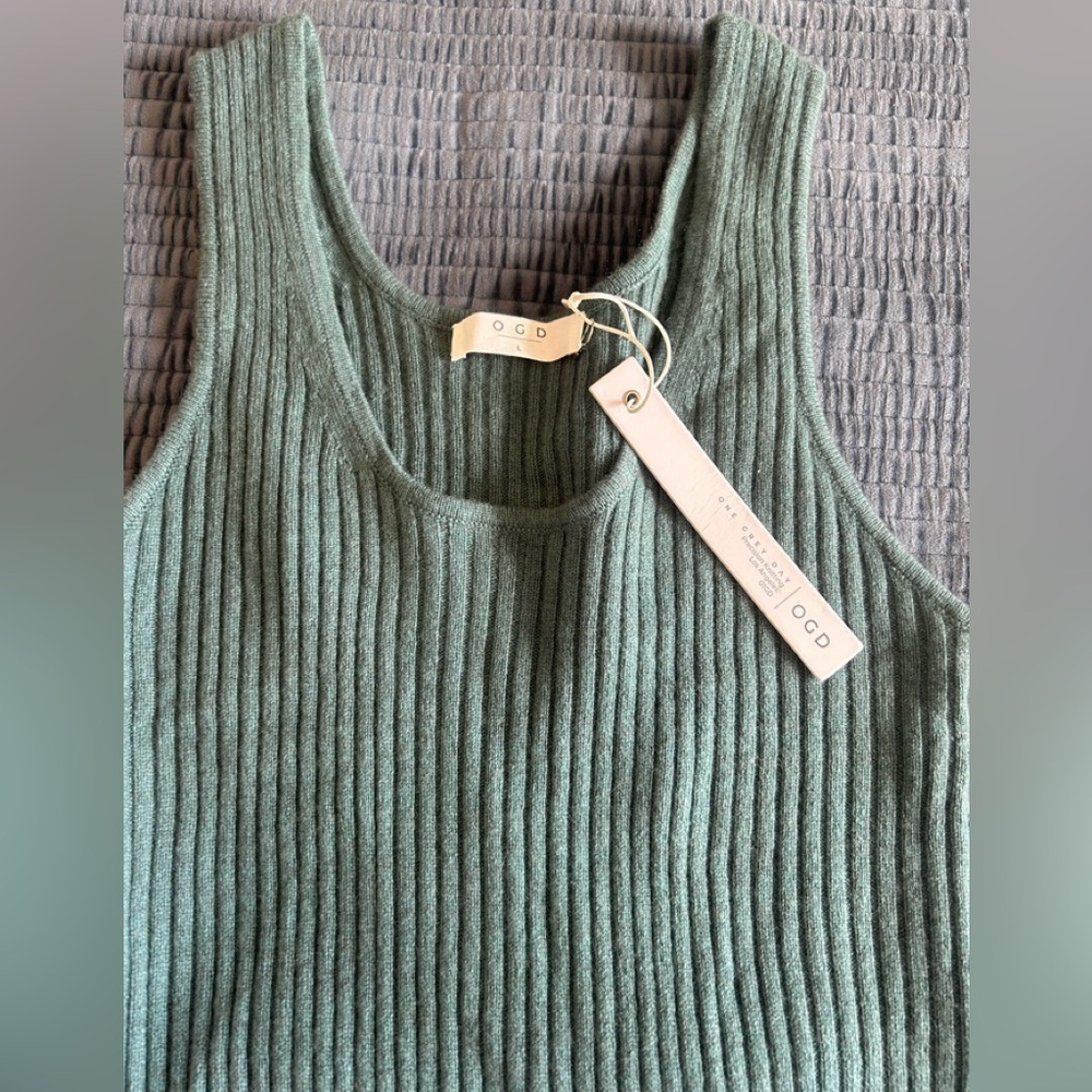 OGD NWT Women's Cashmere Ribbed Dress